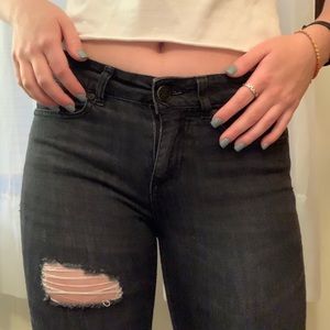 Black Ripped Skinny Jean